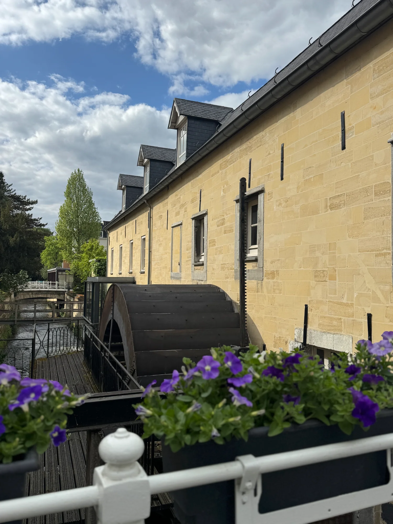 Historische brug in de omgeving van vakantiehuis BLESS Valkenburg