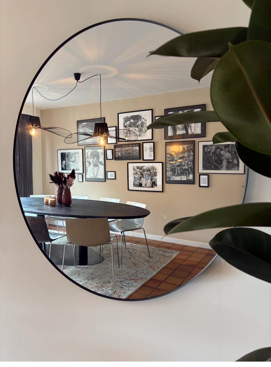 Woonkamer met zithoek vakantiehuis BLESS Valkenburg centrum